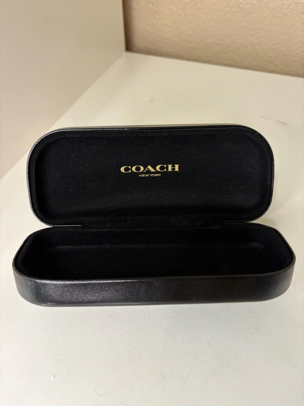 Authentic Coach New York Black Hard Shell Eyeglass Sunglasses Case Protective